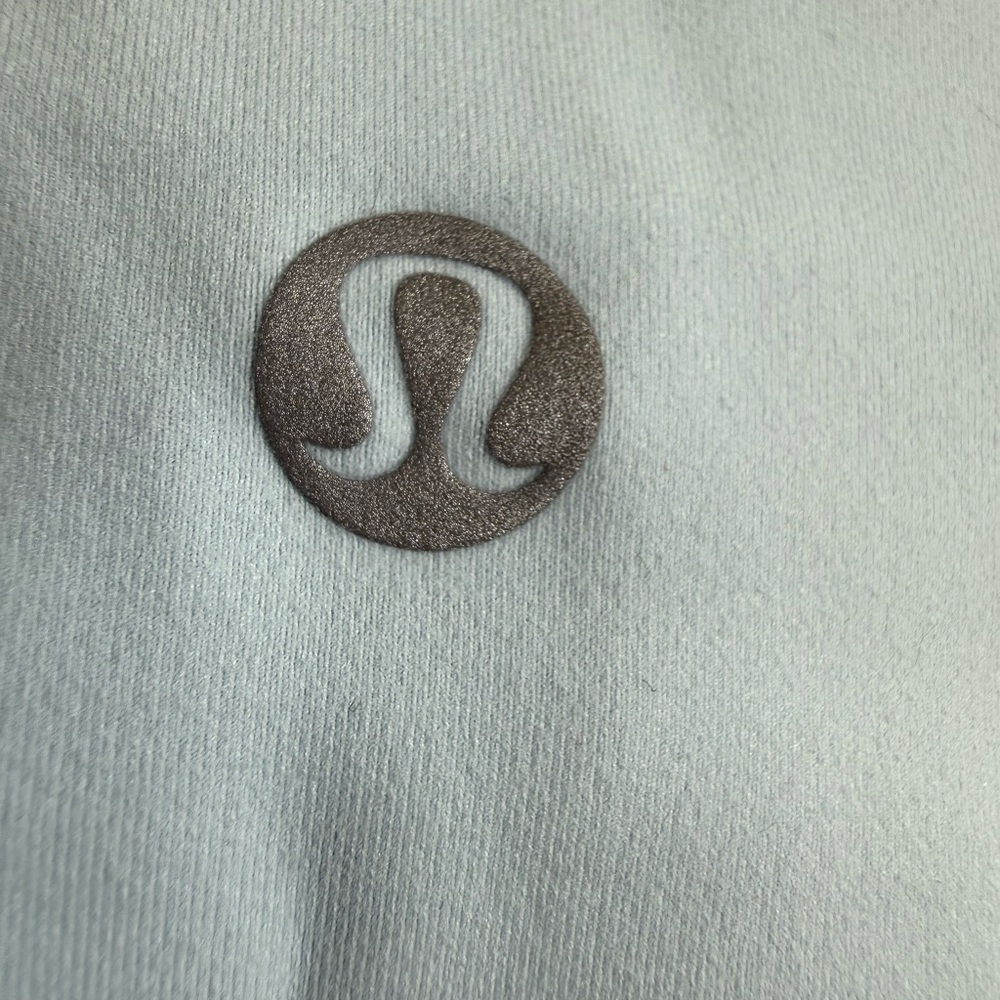 Lululemon Everlux Mesh-Back Train Bra - Picture 9 of 11